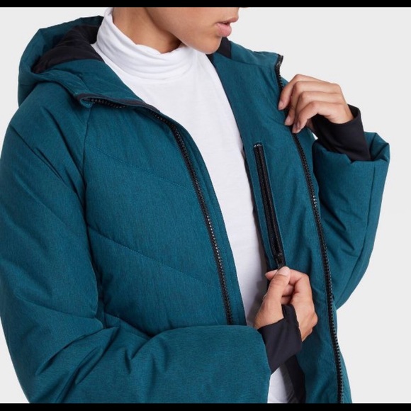 All in Motion- Women’s Mid Length Puffer Jacket - Picture 4 of 8